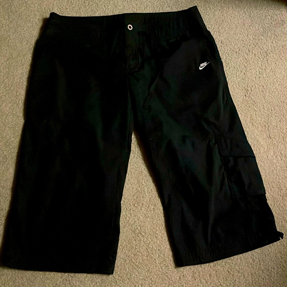 Black Nike Capris